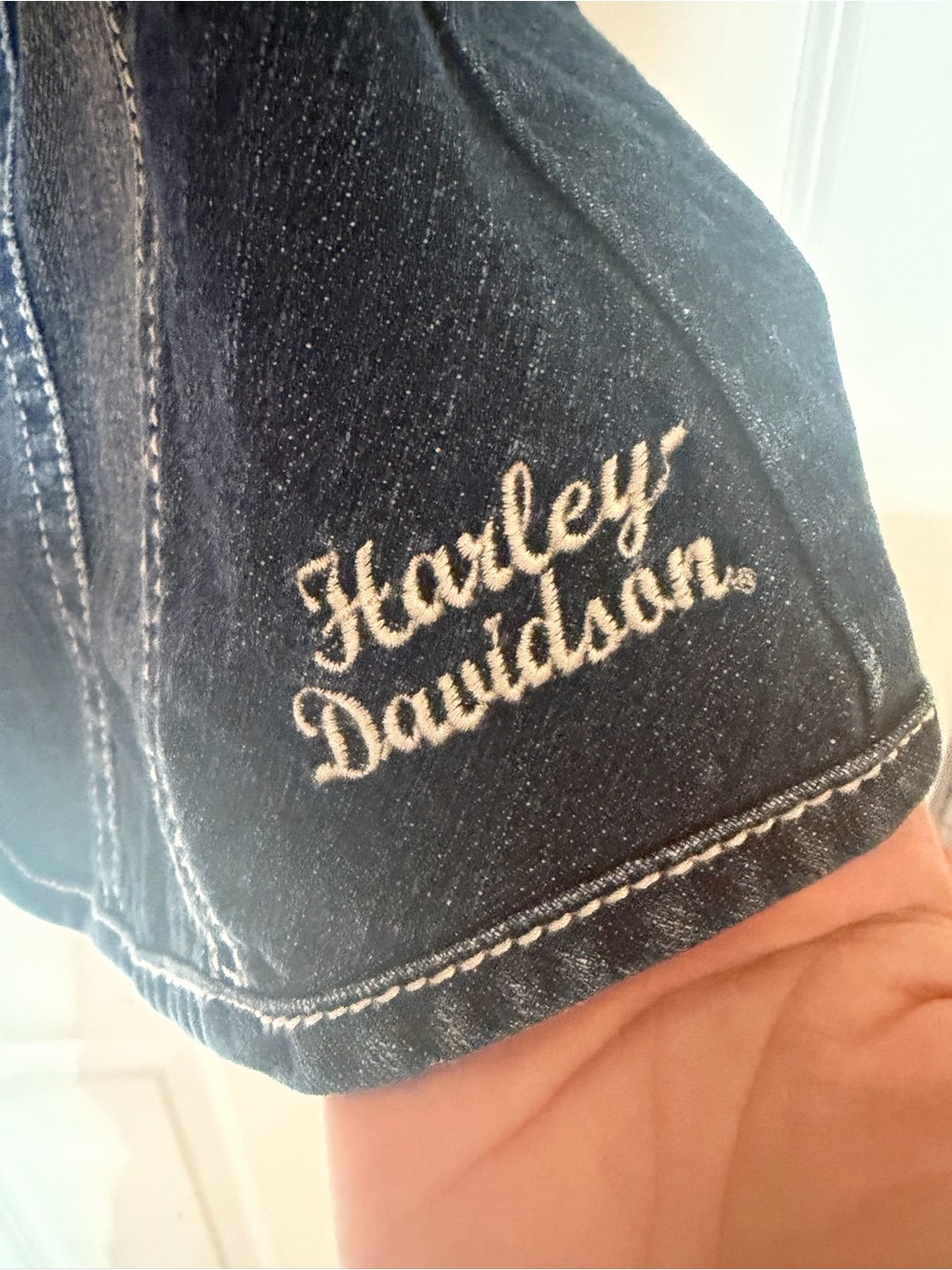 Harley-Davidson Blue Denim Zip-Front Women’s Vest - Picture 4 of 5